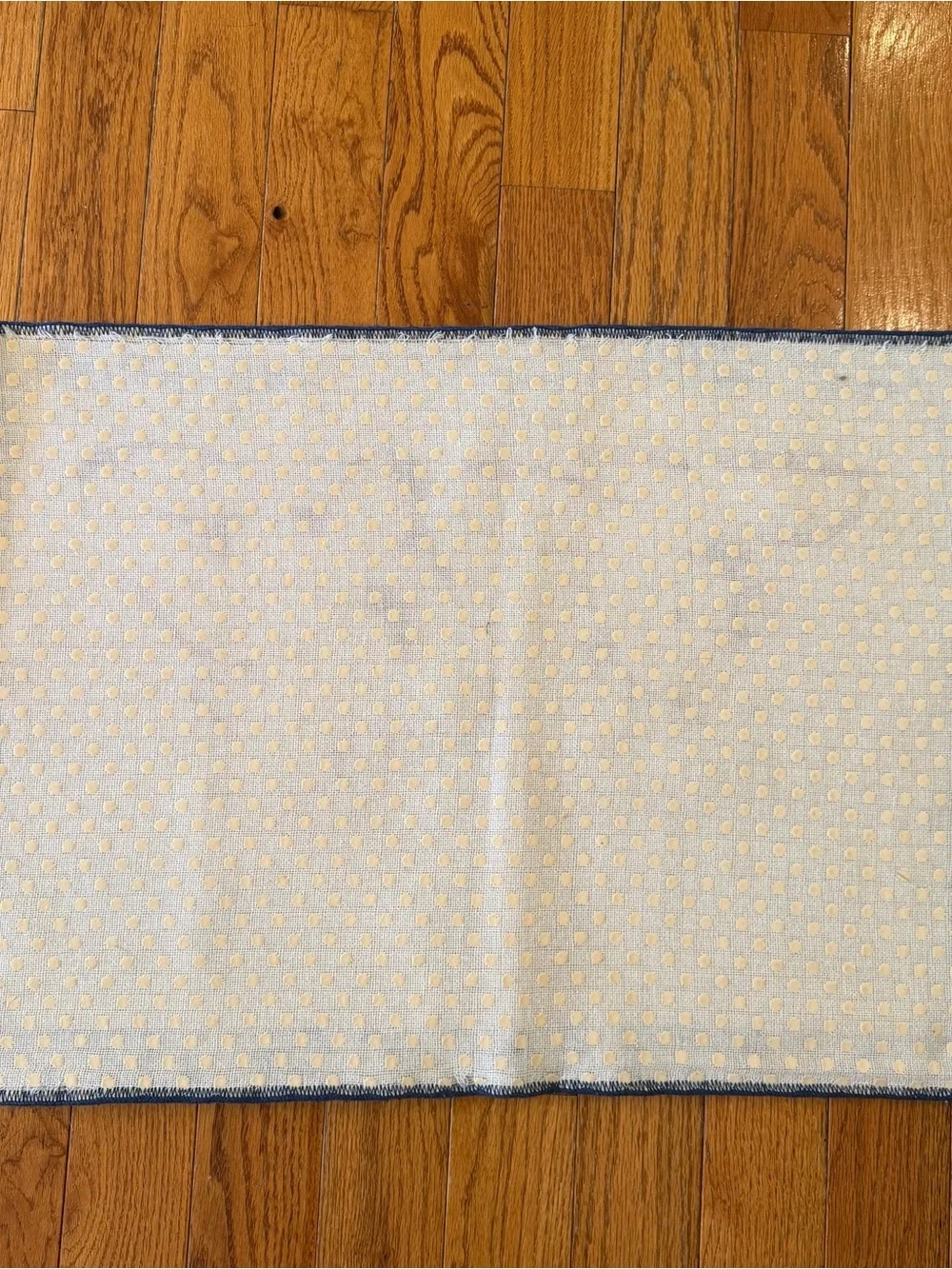 Vintage cherub bath mat